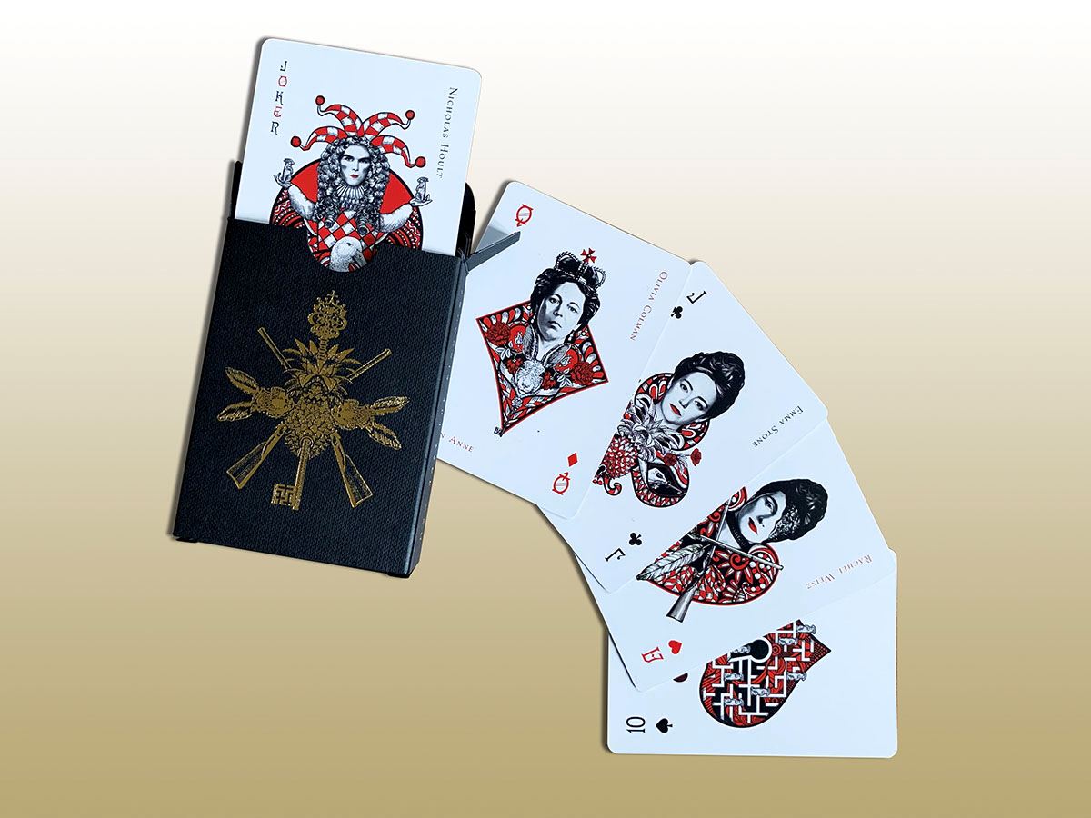 Το Esquire και η Odeon σου κάνουν δώρο 4 τράπουλες από την ταινία "Η Ευνοούμενη"