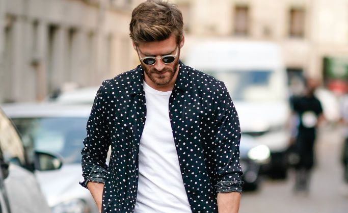 Γυαλιά ηλίου με στρογγυλούς φακούς