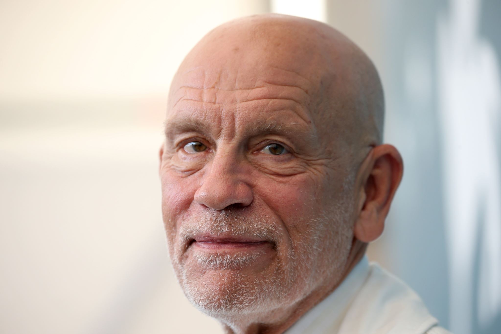 O John Malkovich στη Στέγη του Ιδρύματος Ωνάση
