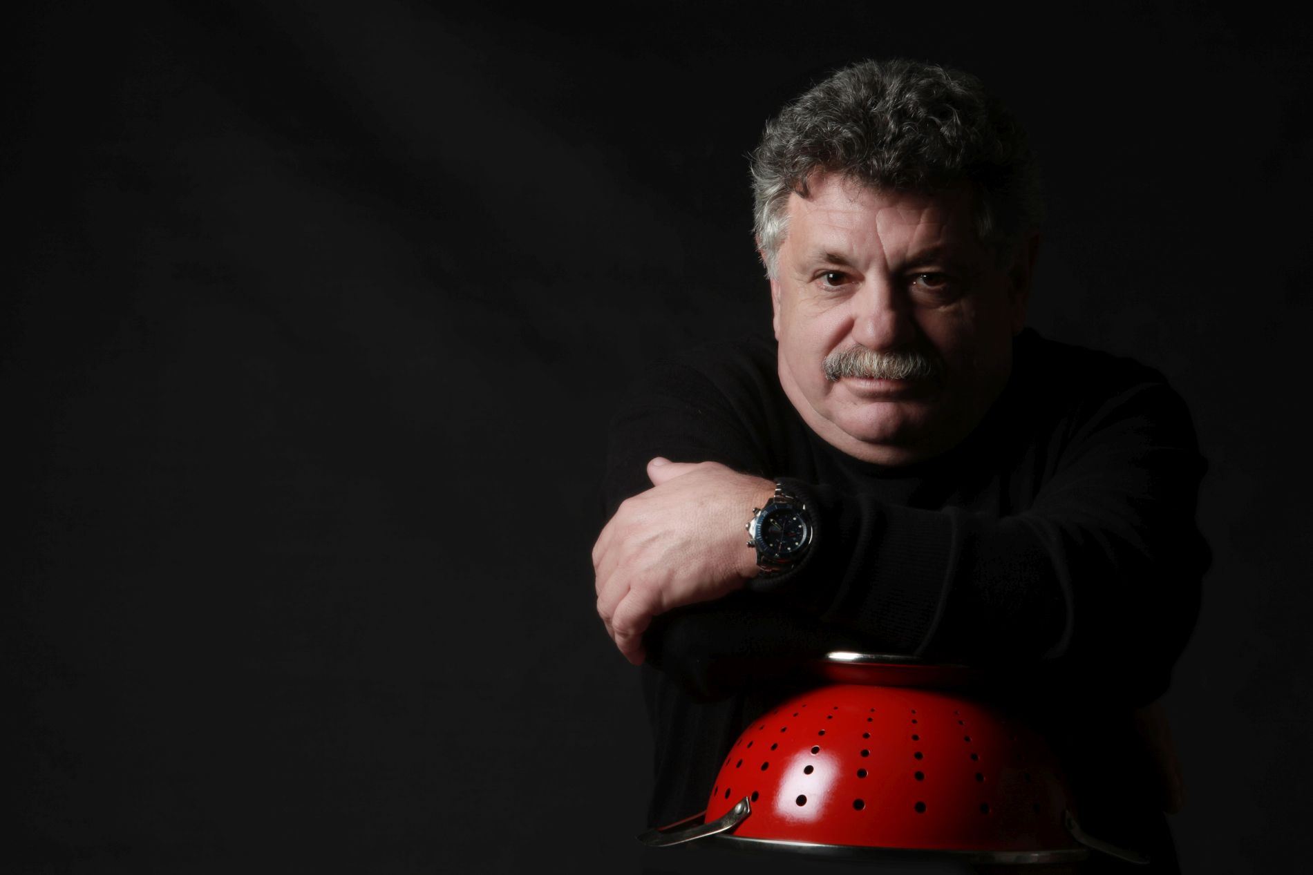 Ο Λευτέρης Λαζάρου έχει να σου πει δυο - τρεις νόστιμες σοφίες