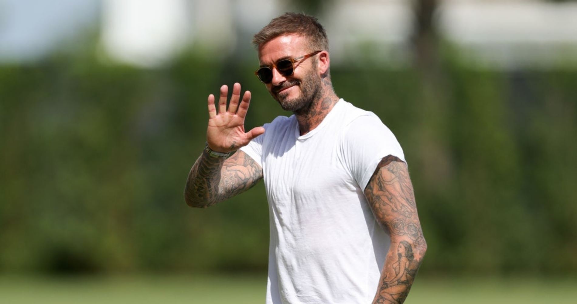 Τα boat shoes του David Beckham φοριούνται άνετα και τον Σεπτέμβρη