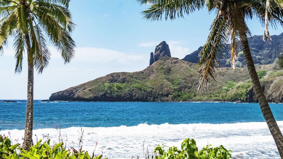 Ταξίδι στο πιο απομονωμένο νησί της γης