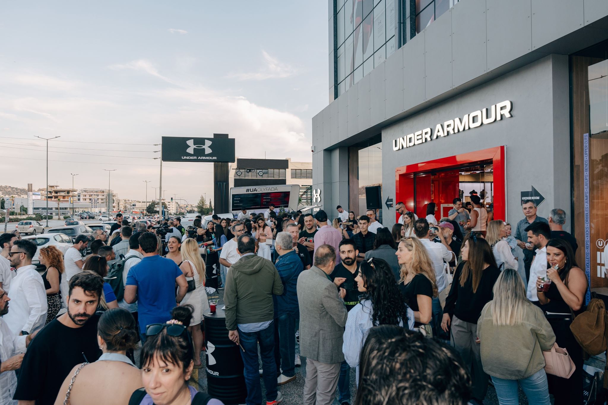 Under Armour στη Γλυφάδα, ένα ξεχωριστό event για το πιο σύγχρονο κατάστημα της εταιρίας στην Ευρώπη