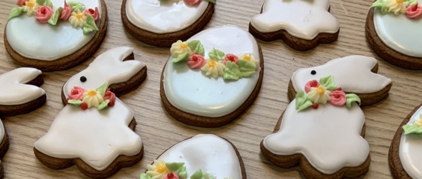 Πασχαλινά μπισκότα, η συνταγή του βρετανικού παλατιού