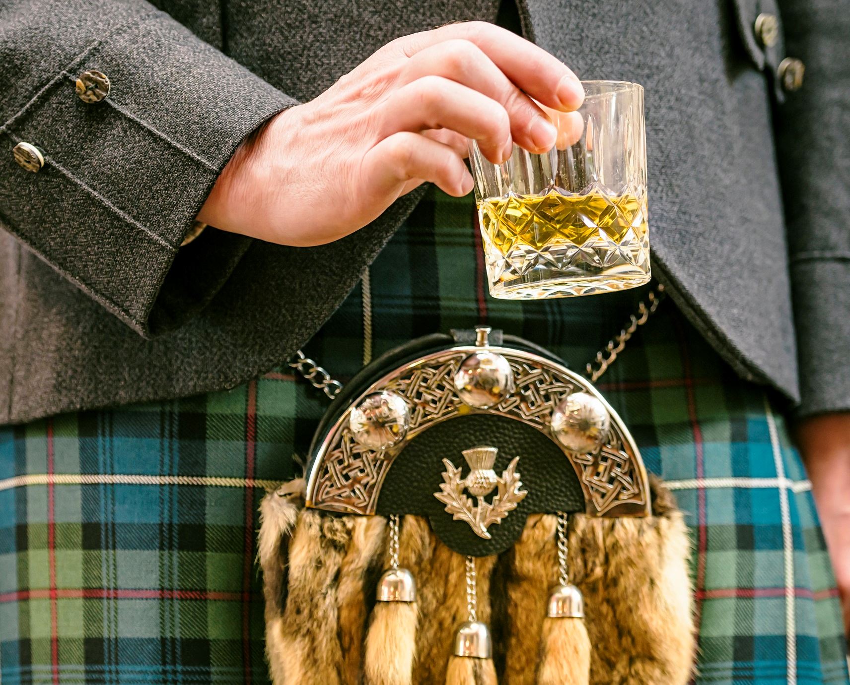 Έτσι πίνεται το ουίσκι σύμφωνα με τους Σκωτσέζους
