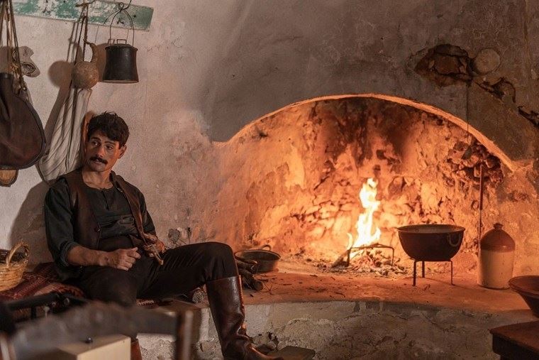 Νέο trailer για τις '17 Κλωστές' του Σωτήρη Τσαφούλια