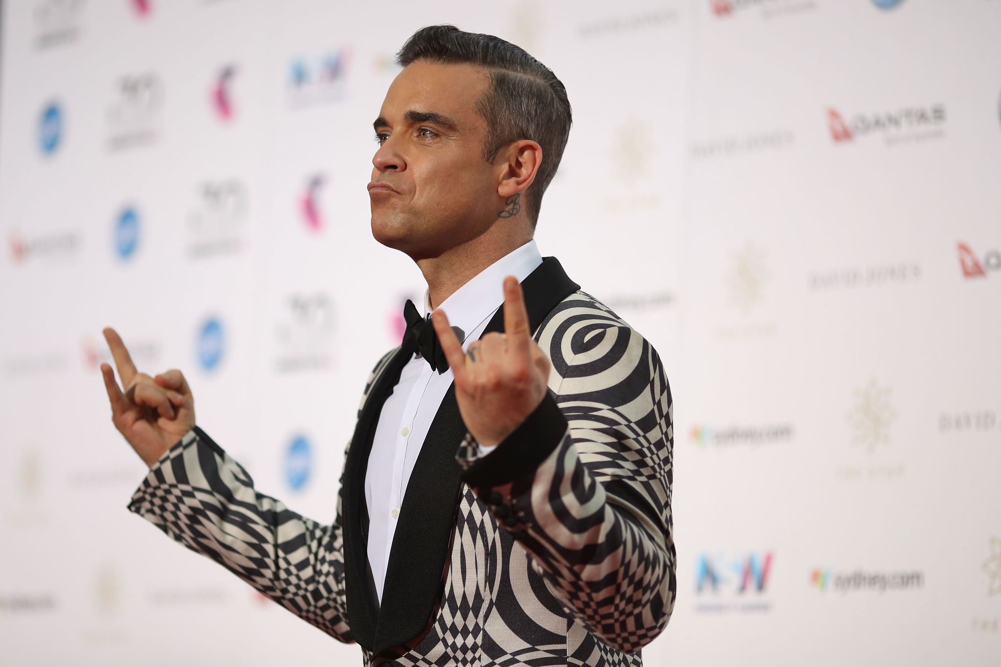 Tο τραγούδι του Robbie Williams για τα Χριστούγεννα εν μέσω πανδημίας