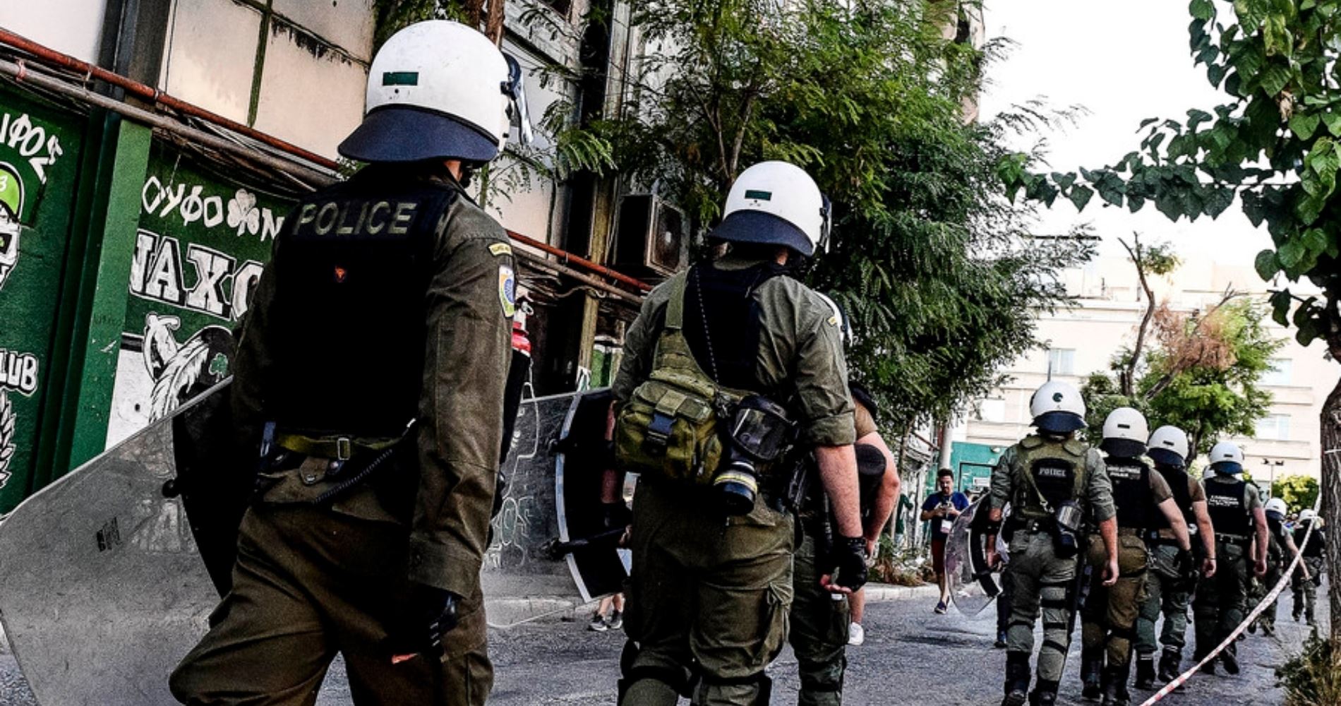 Με μέθοδο 'Χρυσής Αυγής' οι έρευνες για την οπαδική βία