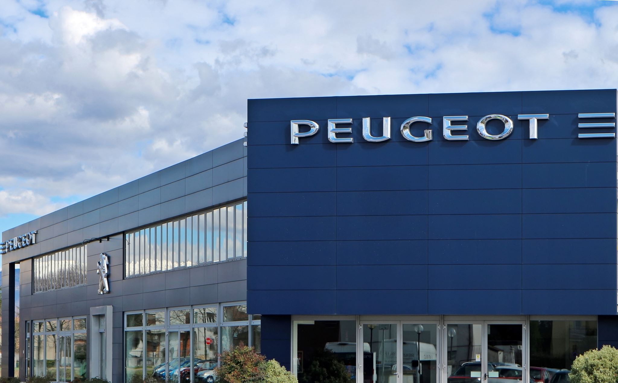 Πώς θα κάνεις το παλιό σου αυτοκίνητο σαν καινούργιο μόνο με 50 ευρώ