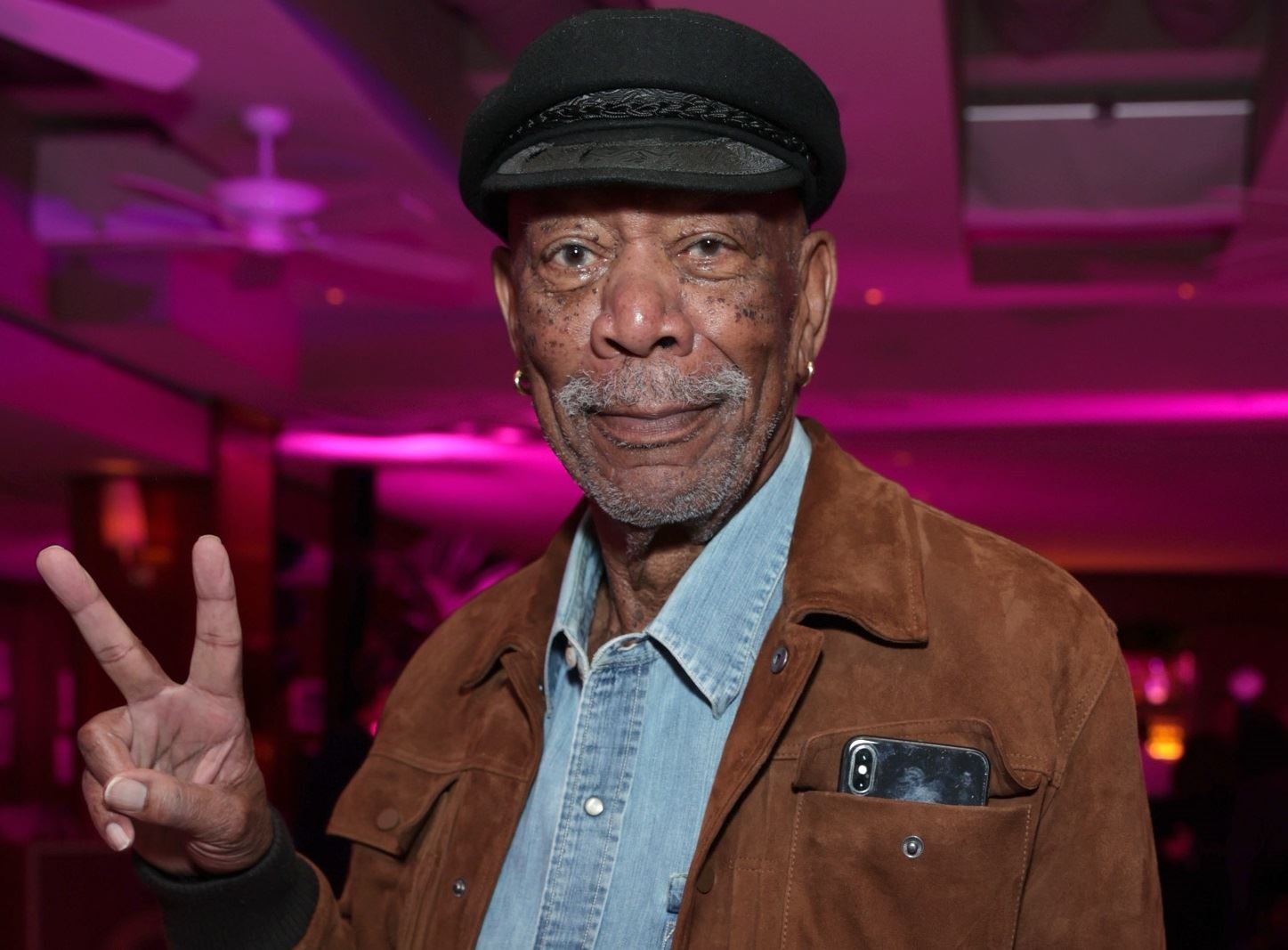 O Morgan Freeman αποθέωσε το Maestro του Χριστόφορου Παπακαλιάτη και δεν κάνουμε πλάκα