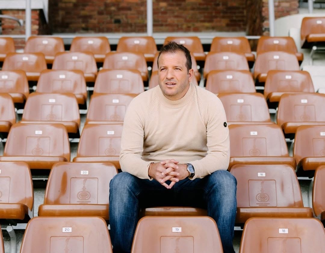 Η παράξενη πληροφορία της ημέρας: Ο Van der Vaart δεν έχει δει το πέος του Ronaldo