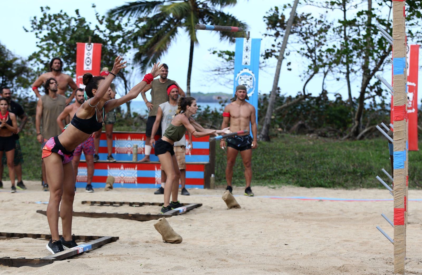 Έρχεται το τέλος της δωρεάν ελληνικής τηλεόρασης;