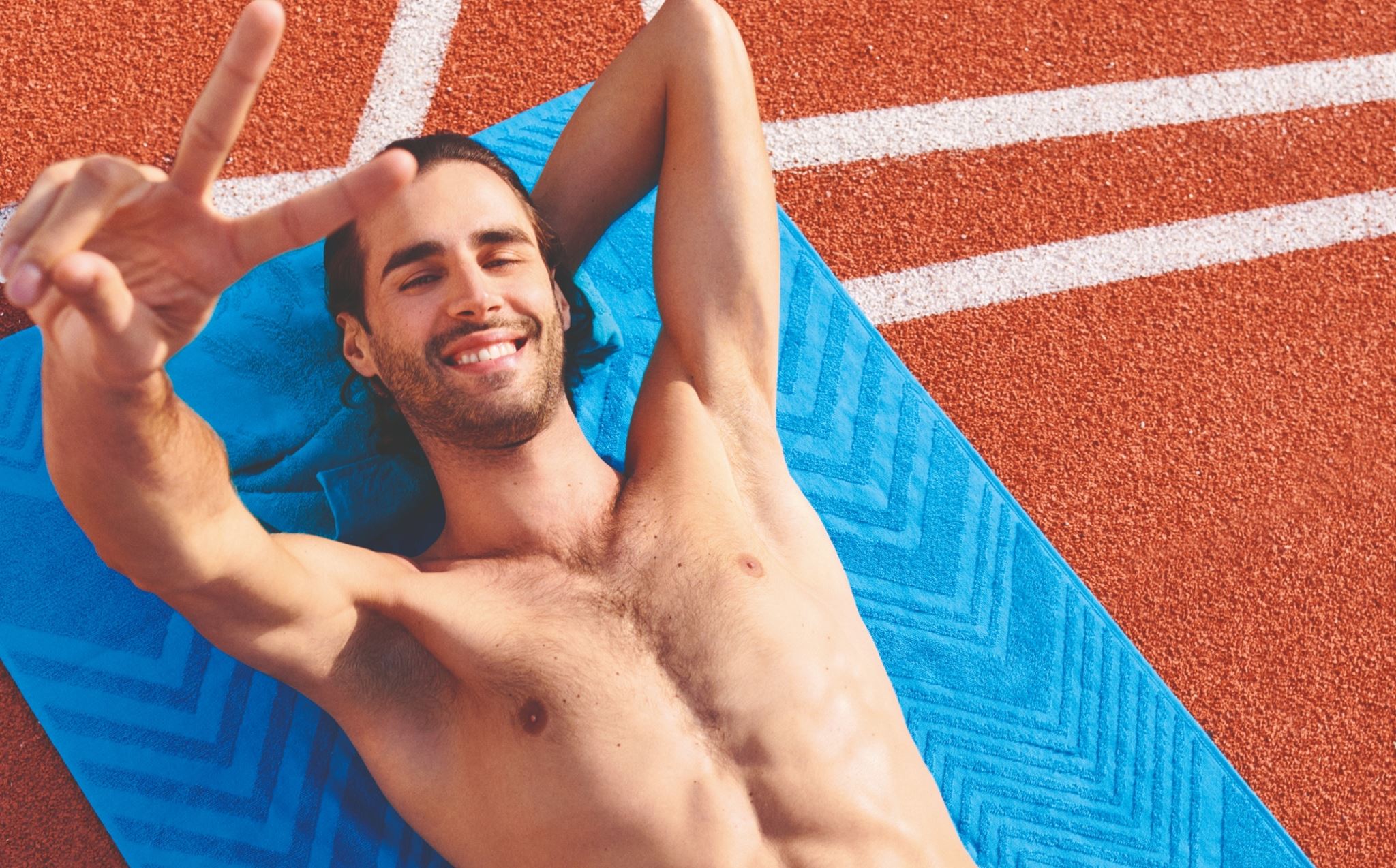 Η Yamamay ετοιμάζεται να πετάξει με τον Gianmarco Tamberi