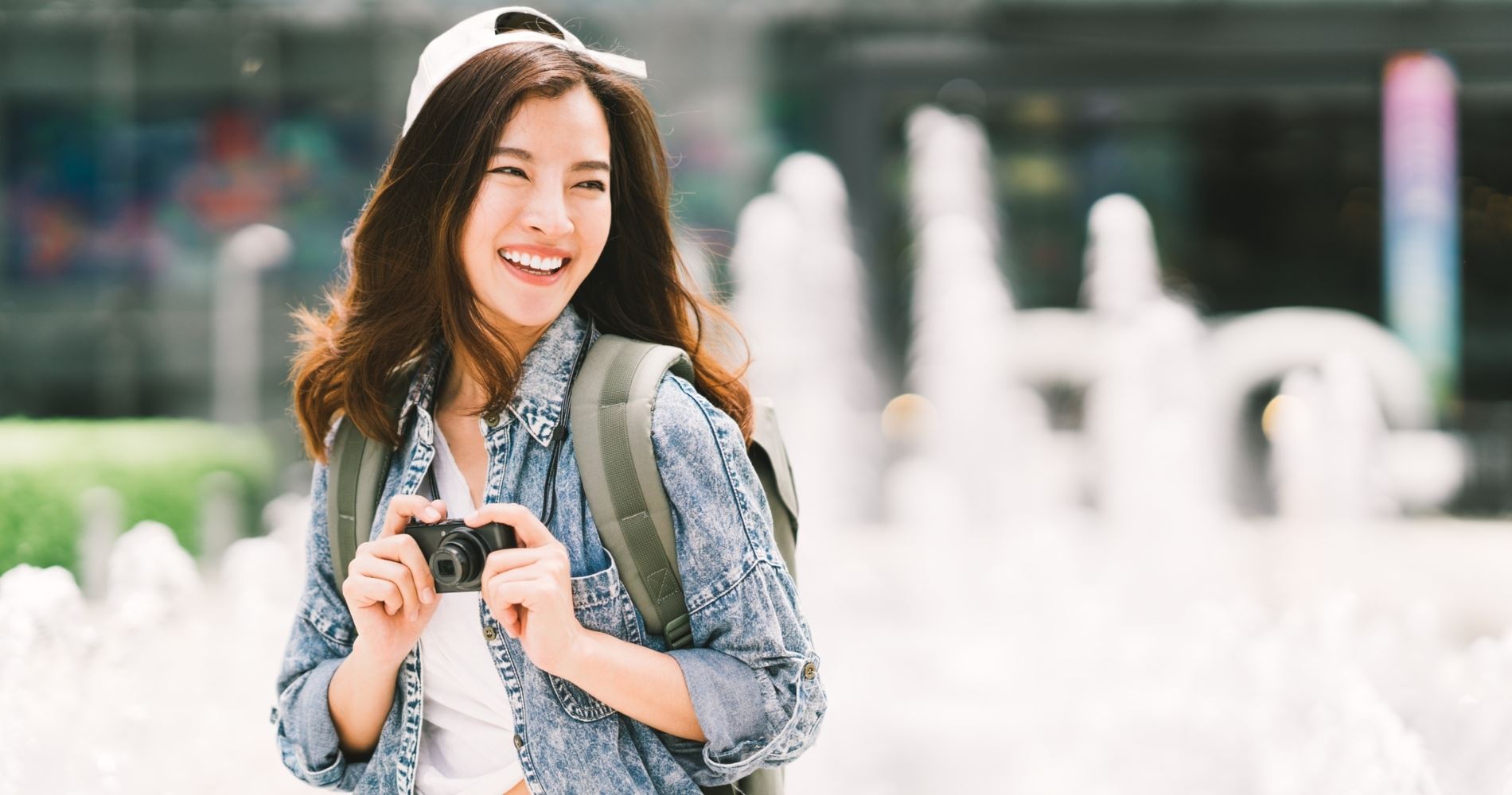 Σε άλλα νέα, στην Ιαπωνία κάνουν μαθήματα για να θυμηθούν πώς χαμογελάνε