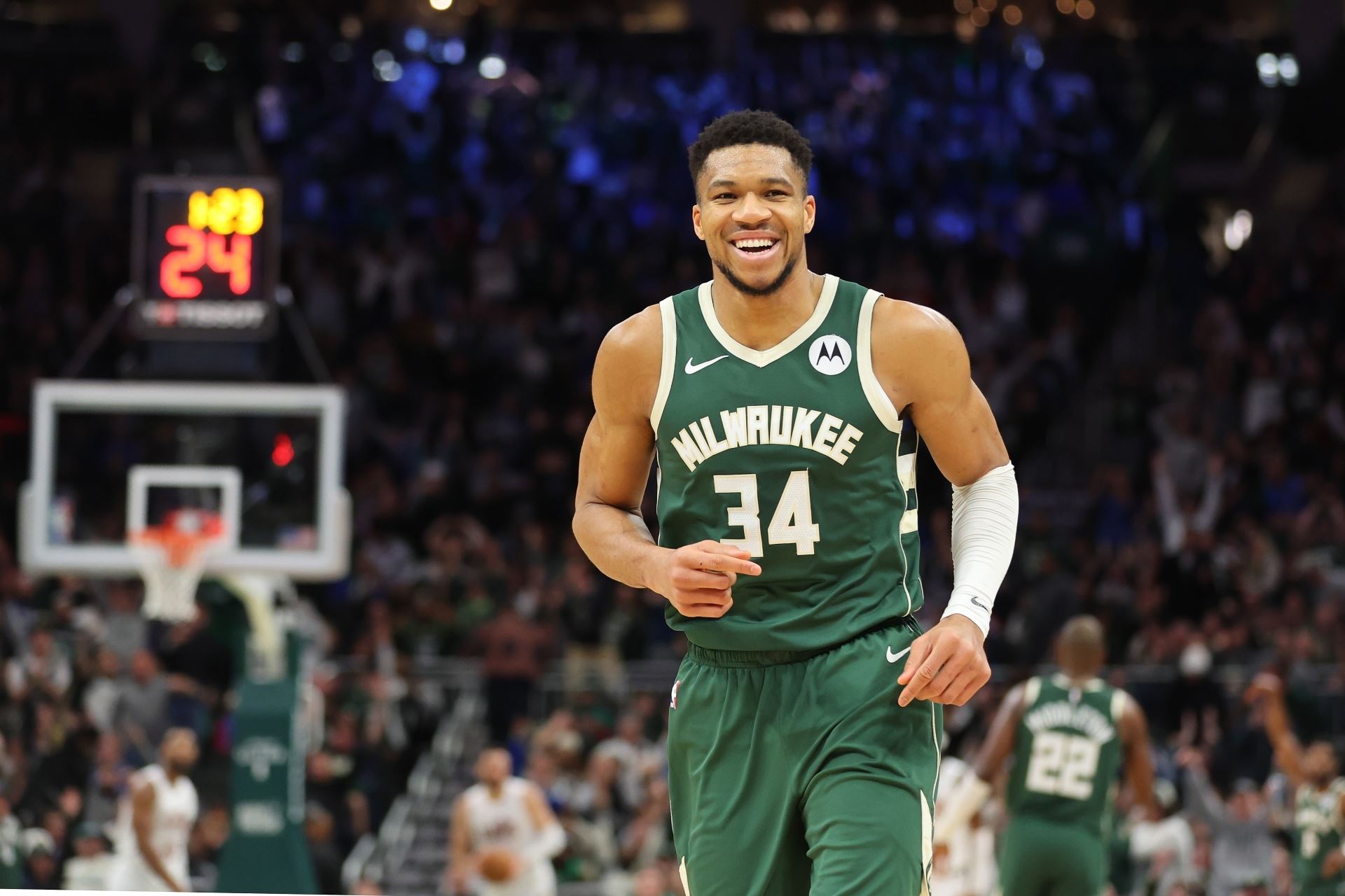 Όλοι λάτρεψαν τη στολή του Γιάννη Αντετοκούνμπο για το Halloween