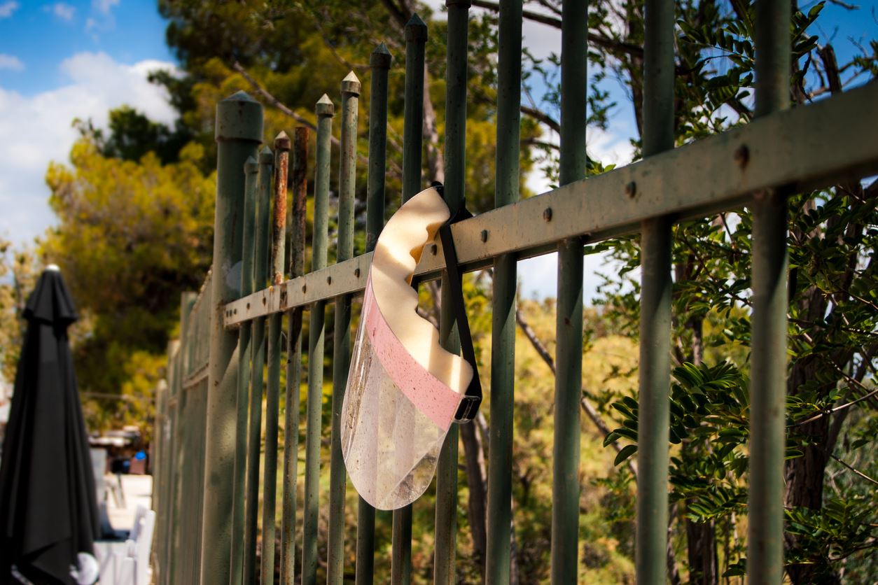 Πού οφείλεται η έξαρση του κορονοϊού στα αστικά κέντρα