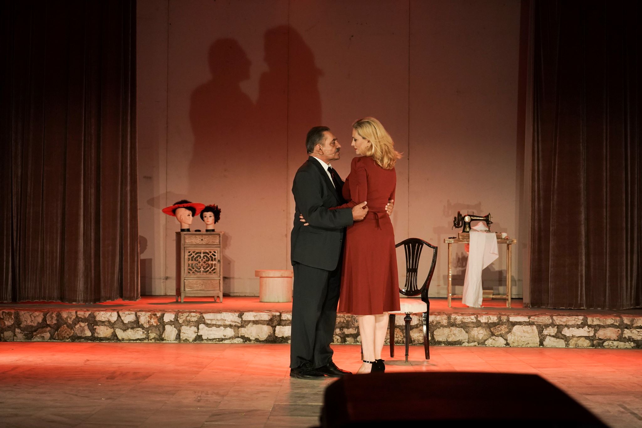 Αυλαία για το Φεστιβάλ Κολωνού