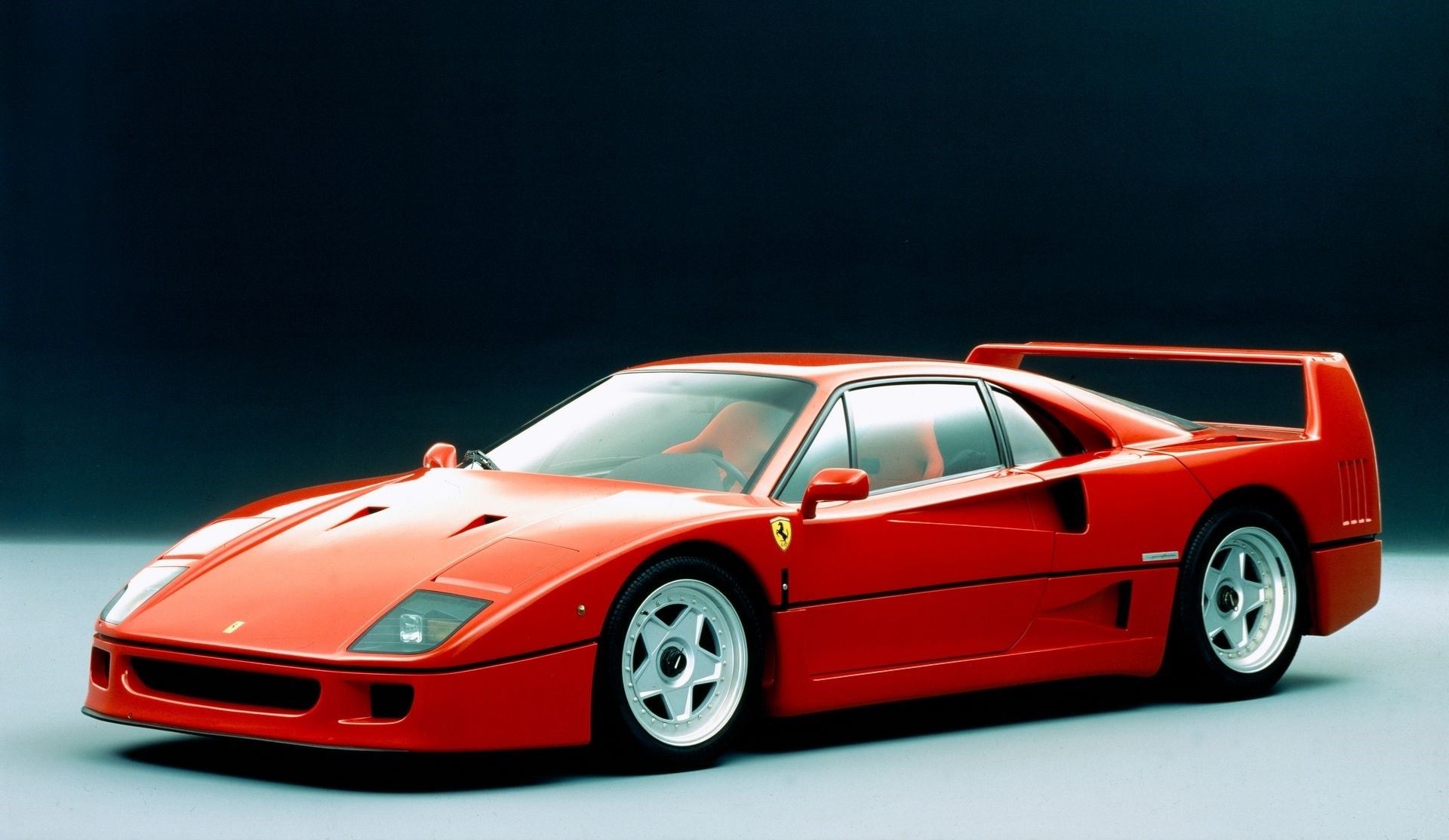 Όλα όσα δεν ήξερες για την υπέροχη Ferrari F40