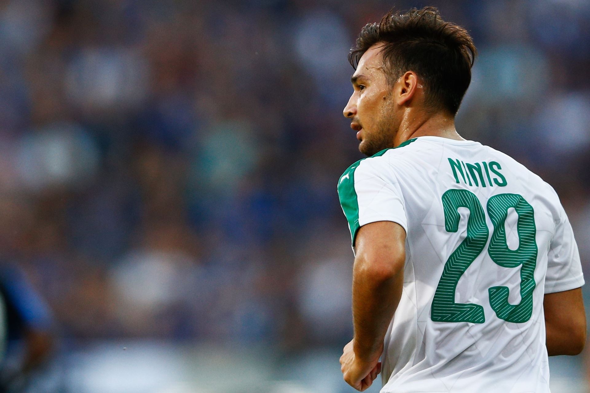 Ο Σωτήρης Νίνης κρέμασε τα ποδοσφαιρικά του παπούτσια