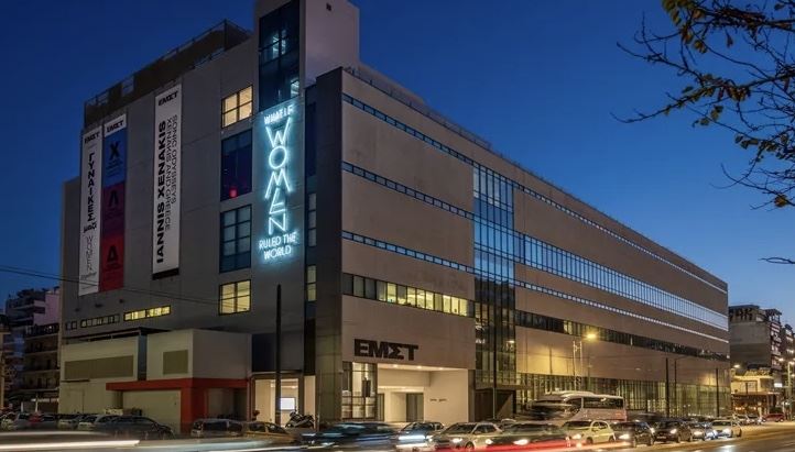 Επτά έργα του ΕΜΣΤ που αποδεικνύουν ότι οι γυναίκες κυβερνούν τον κόσμο