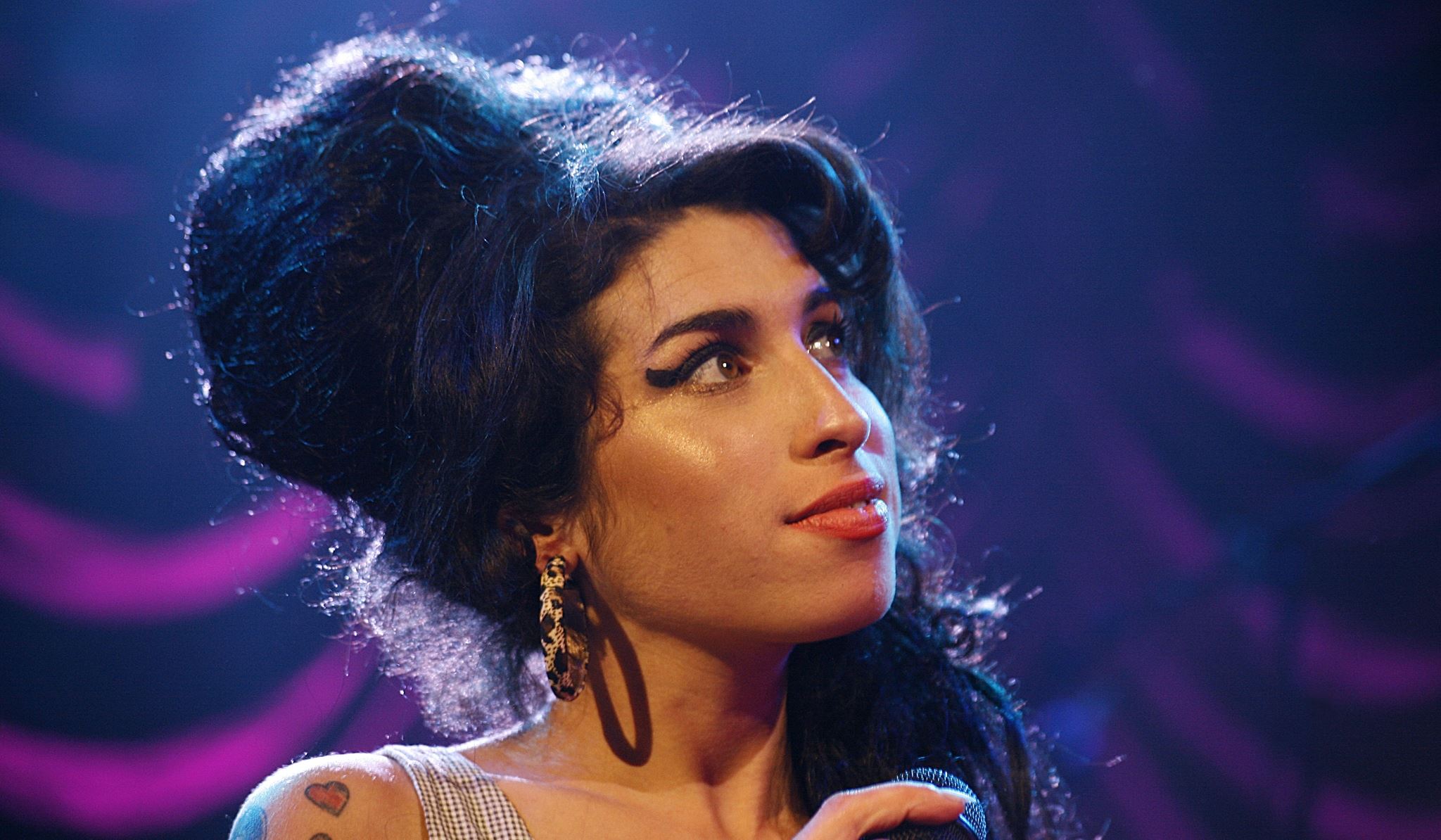 Πρώτη ματιά στο κινηματογραφικό Back to Black της Amy Winehouse