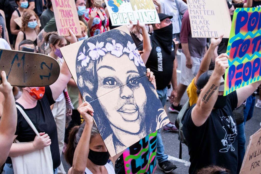 Το εξώφυλλο του Oprah Magazine με τη δολοφονηθείσα Breonna Taylor