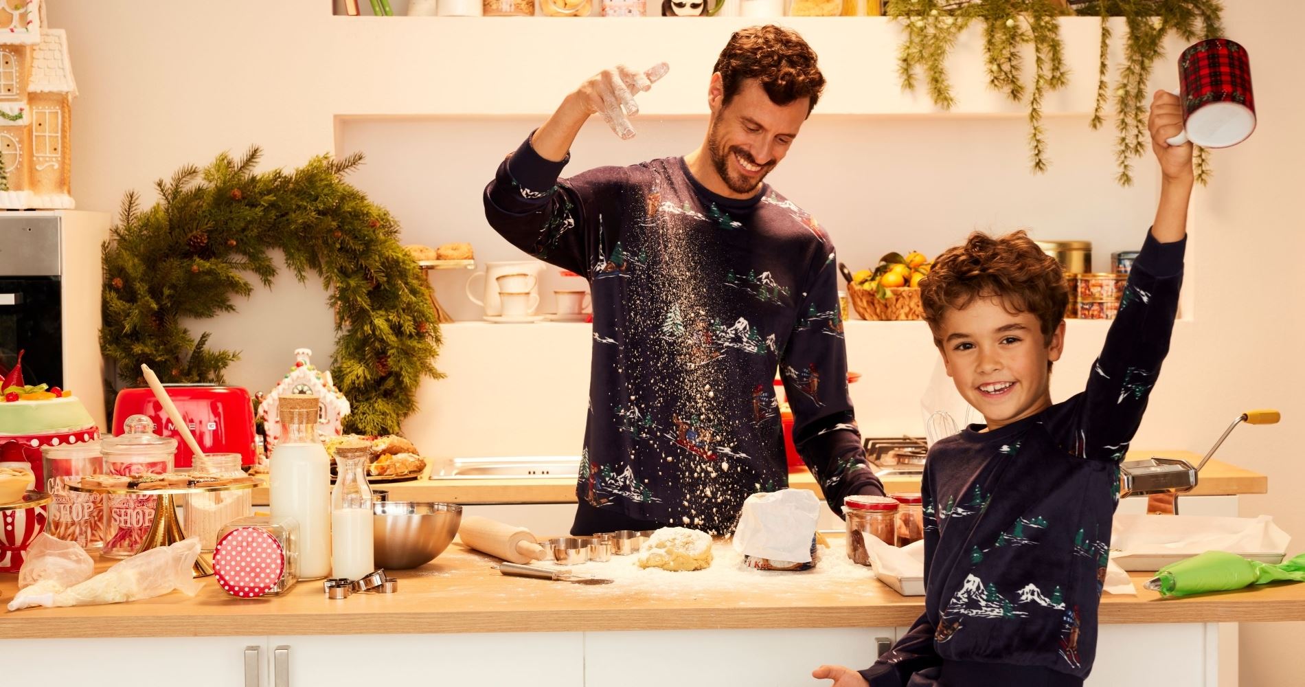 Βρήκαμε τις τέλειες χριστουγεννιάτικες πυτζάμες για όλη την οικογένεια