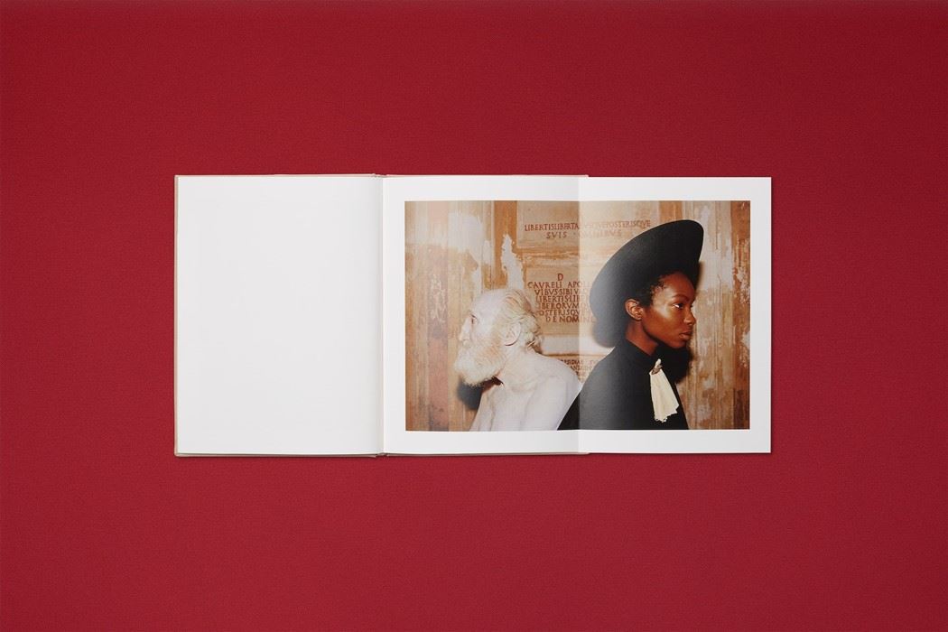 O Γιώργος Λάνθιμος φωτογραφίζει για τον Οίκο Gucci