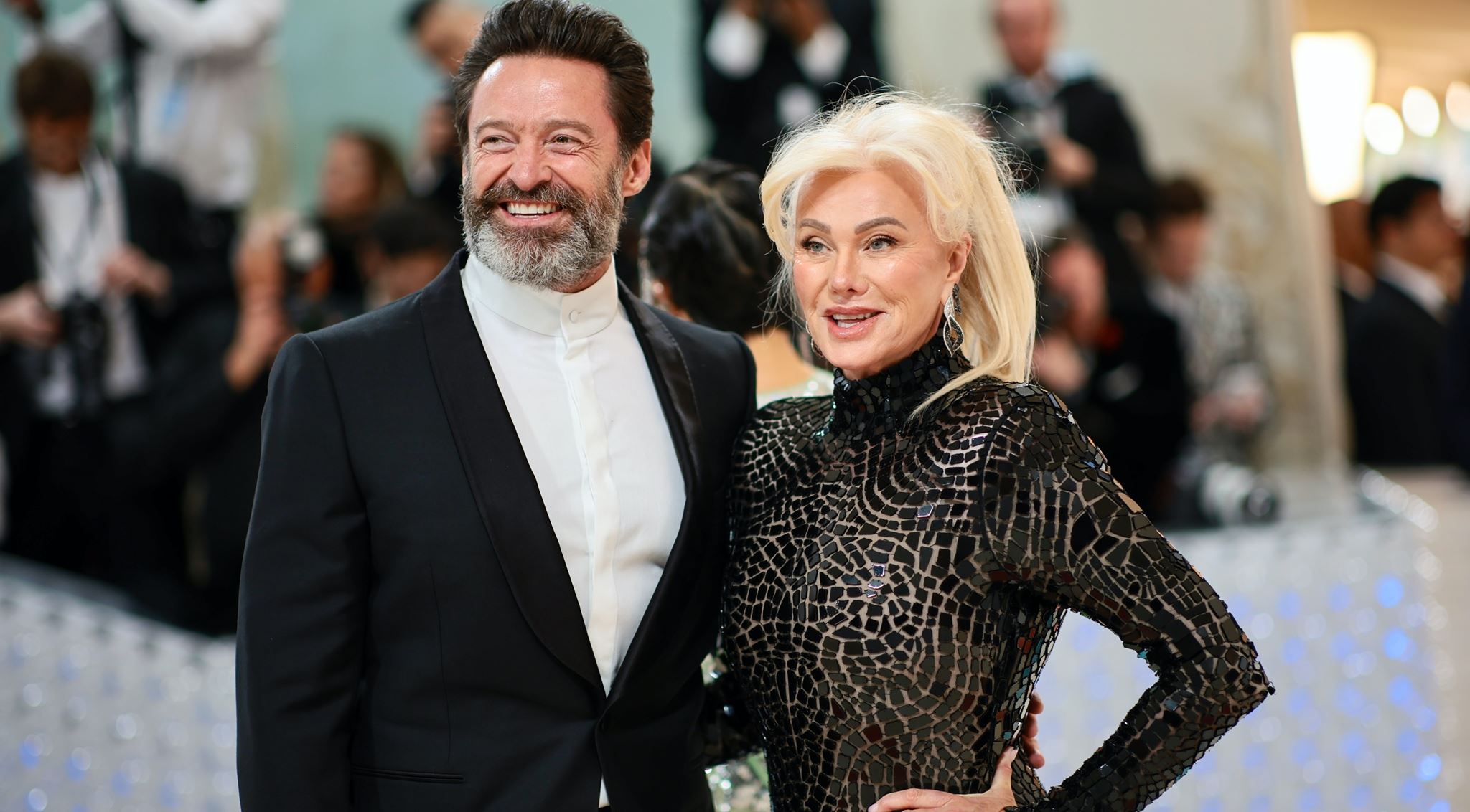 O Hugh Jackman είναι και πάλι single
