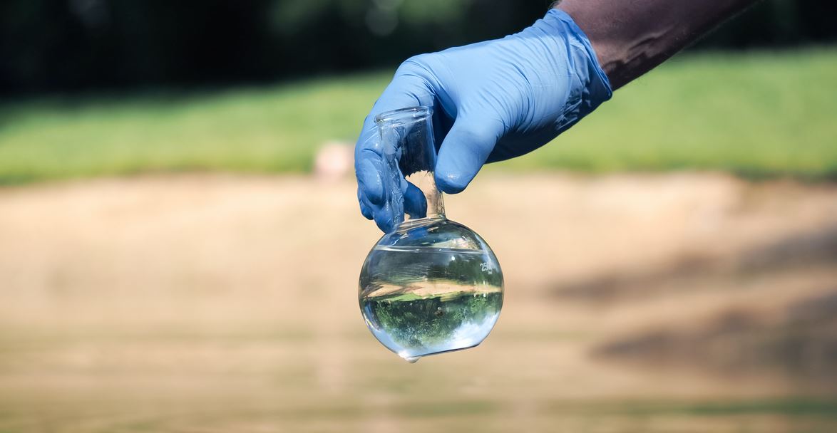 Νανορομπότ υπόσχονται απορρύπανση του νερού