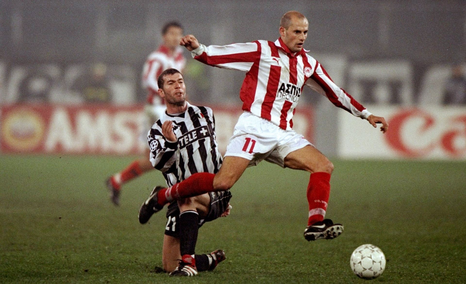 Θυμόμαστε 5 γκολάρες του Ολυμπιακού στο Champions League