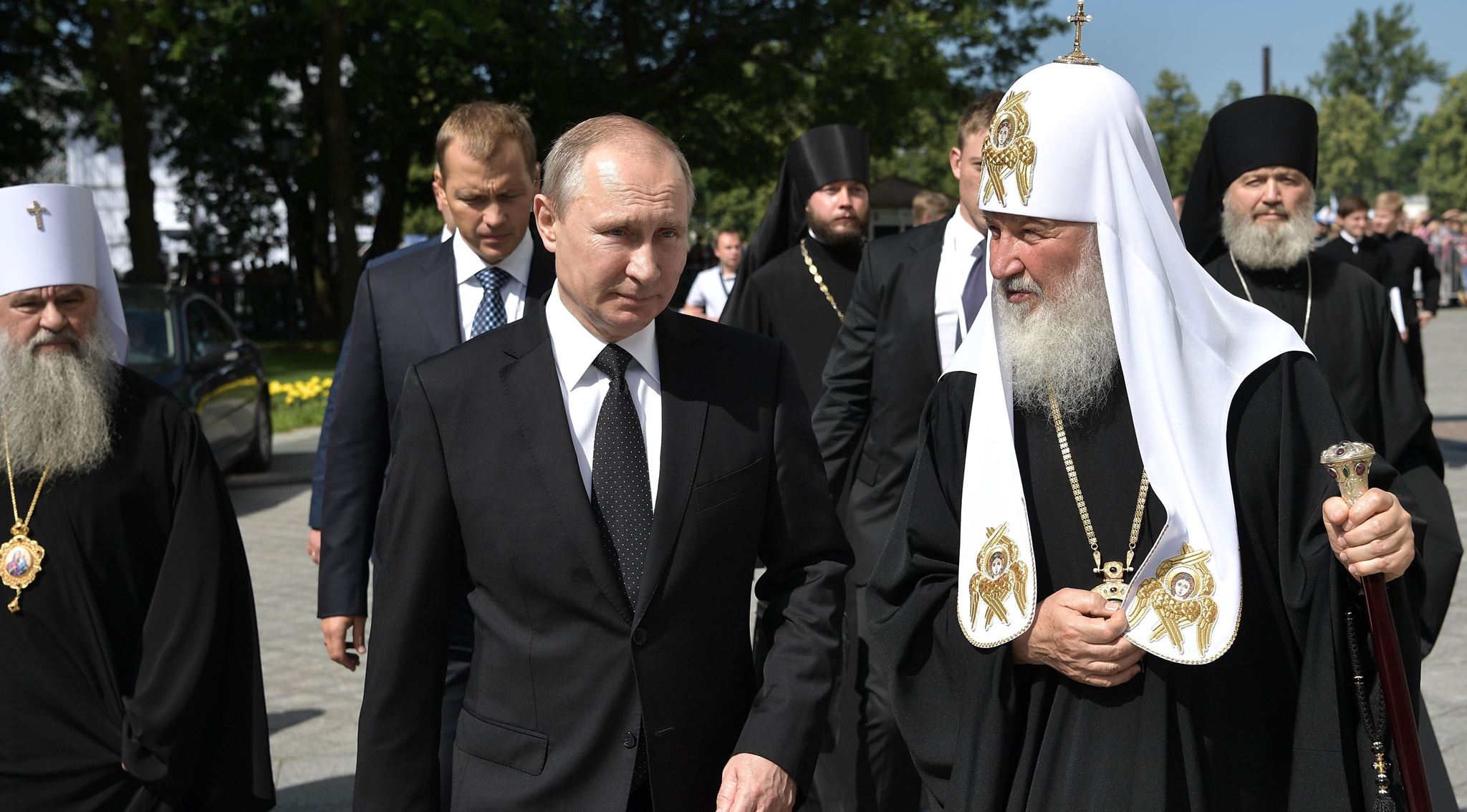 Ύποπτη σύνδεση μεταξύ Putin και Άγιου Όρους αποκαλύπτει η Bild