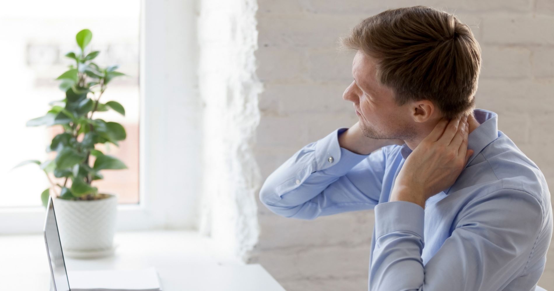 Τι είναι το Tech Neck και πώς θα το αντιμετωπίσεις