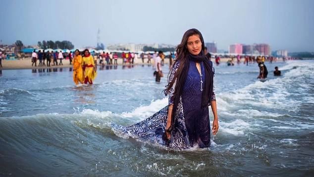 Οι ομορφότερες γυναίκες στον κόσμο μέσα από το φακό της Mihaela Noroc