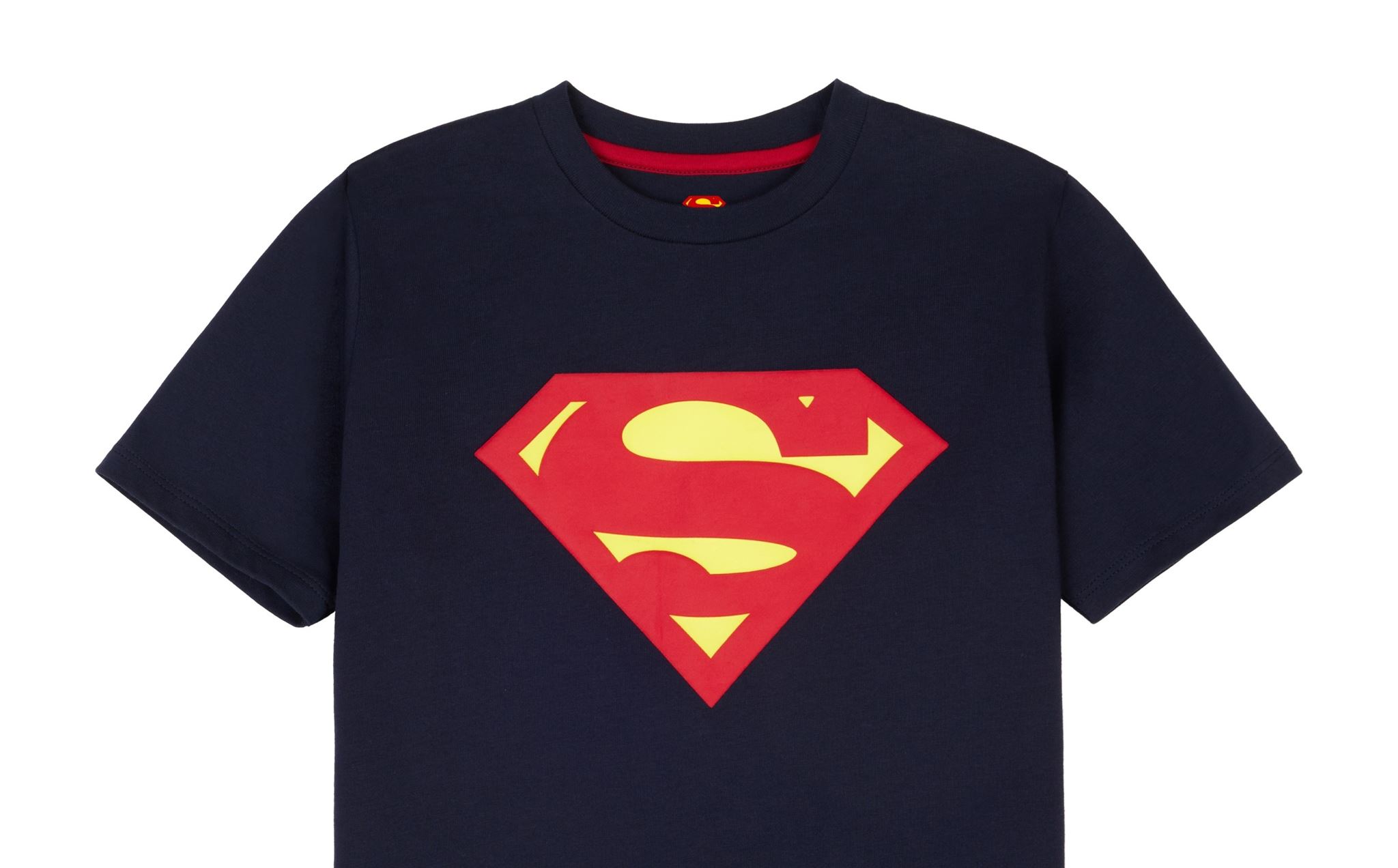 Η Intimissimi Uomo παρουσιάζει τη νέα της συλλογή άνοιξη-καλοκαίρι 2025