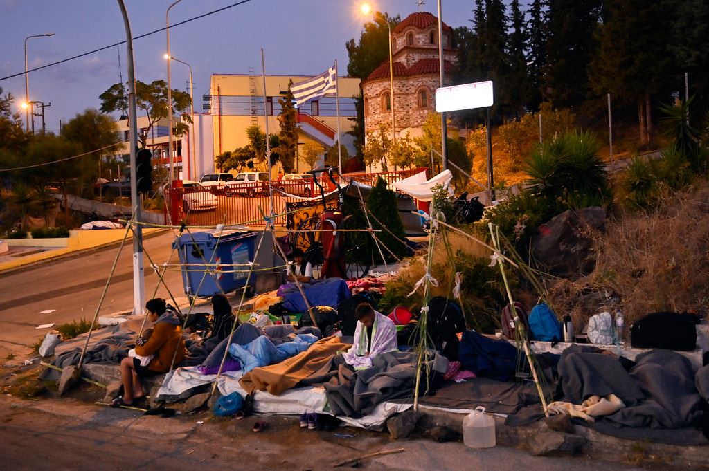 Ο κόσμος γίνεται ολοένα και λιγότερο ανεκτικός προς τους μετανάστες