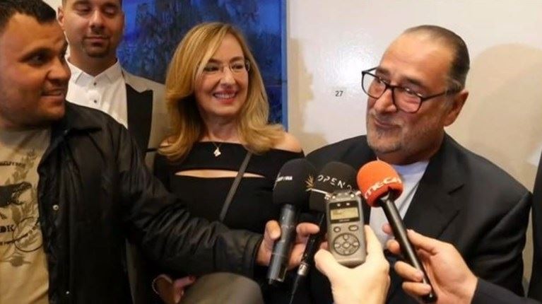 Βασίλη Καρρά, εσύ;