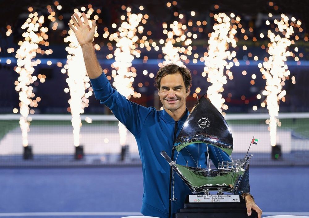 Ένα δυνατό χειροκρότημα από την Rolex στον Roger Federer για τον 100ο τίτλο του