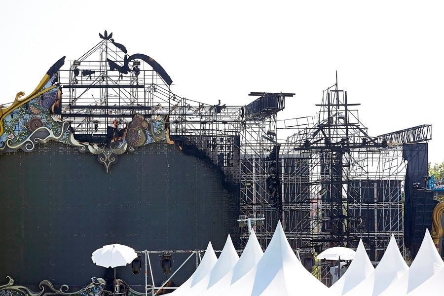 Tomorrowland: Μεγάλη φωτιά στην κεντρική σκηνή του διάσημου φεστιβάλ μουσικής