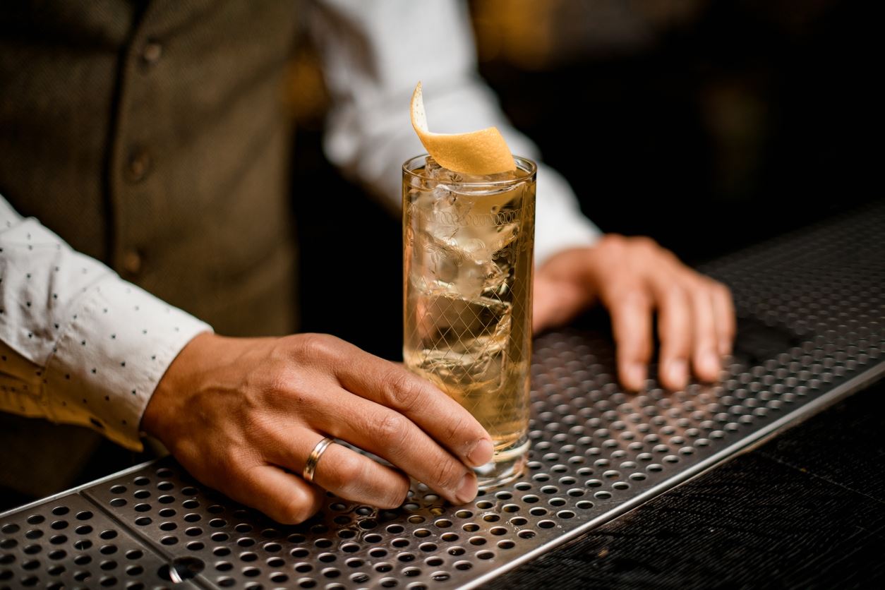 Whisky Highball & GNT Reborn featuring Schweppes: Η απλότητα της τελειότητας σε ένα ποτήρι