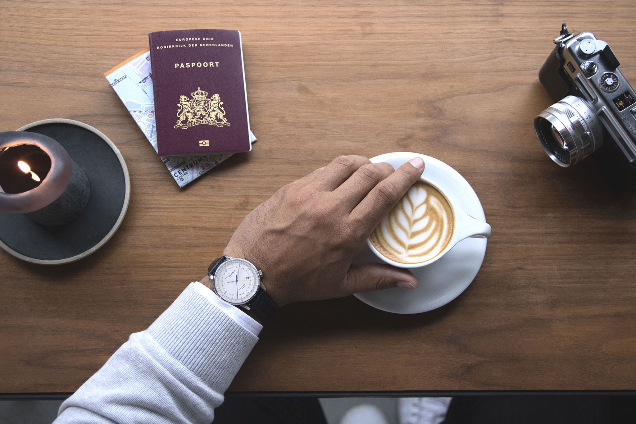 Όσοι αγαπούν τα ταξίδια, θα ενθουσιαστούν με αυτό το ρολόι