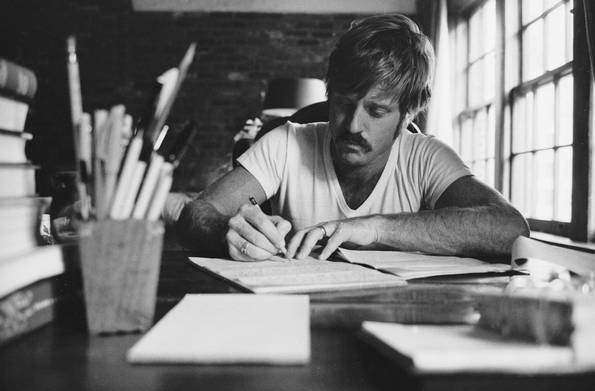 Πώς θέλουμε να θυμόμαστε τον Robert Redford σε 25 εικόνες