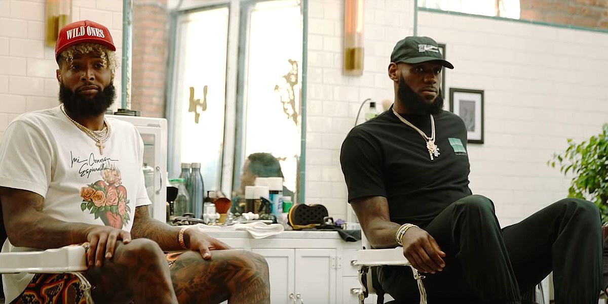 Ο LeBron James τα λέει με Snoop Dogg και Jon Stewart στο πρώτο επεισόδιο του The Shop