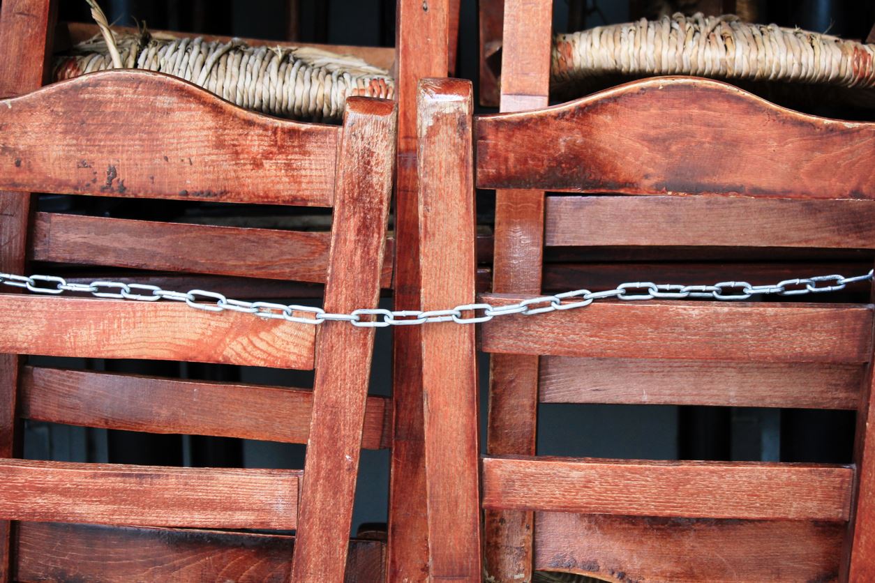 Πώς θα γίνει η σταδιακή άρση του lockdown