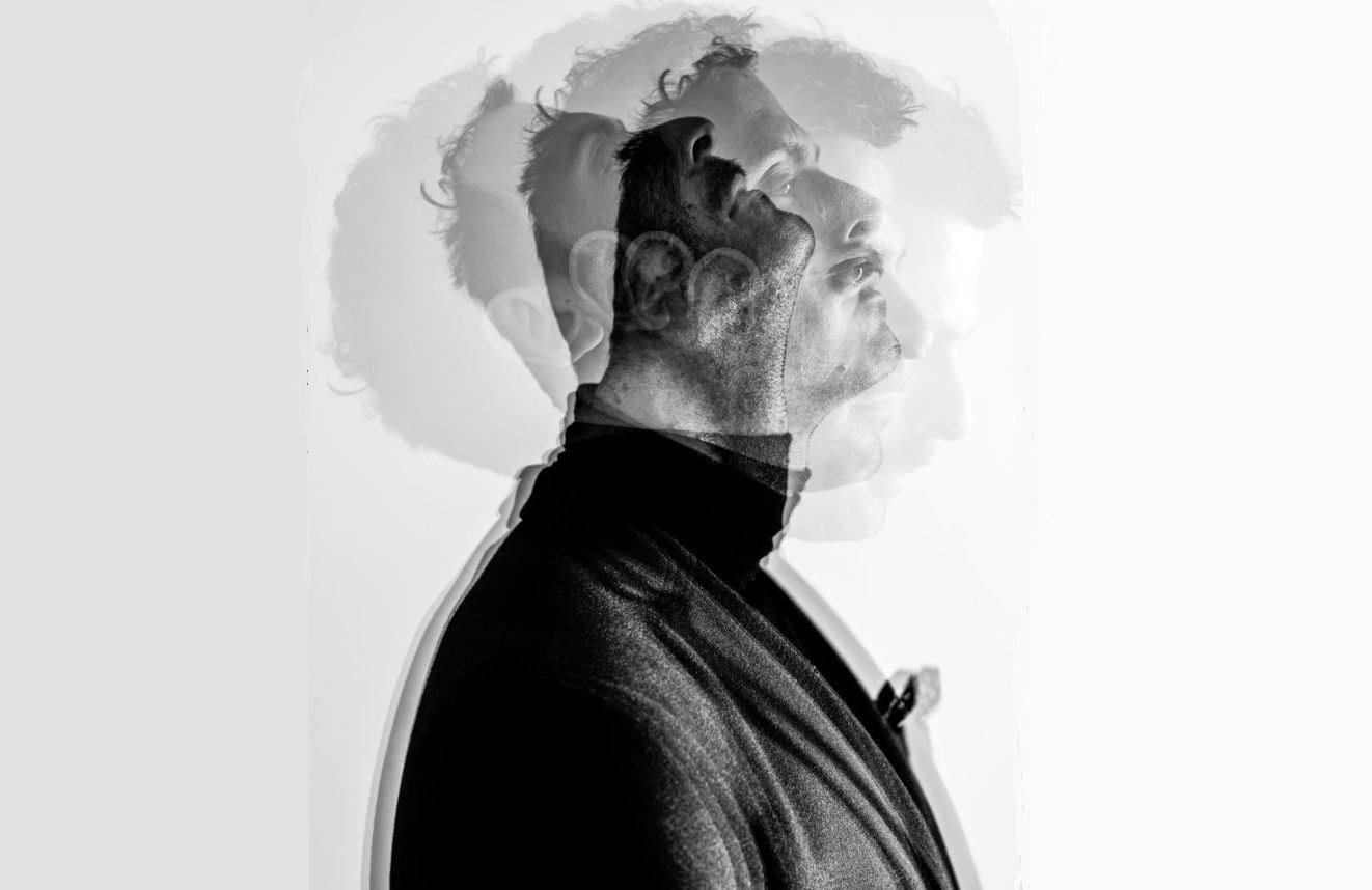 Ο Γιώργος Παπαπαύλου αποθεώνει την τρέλα και δεν φοβάται τη μοναξιά