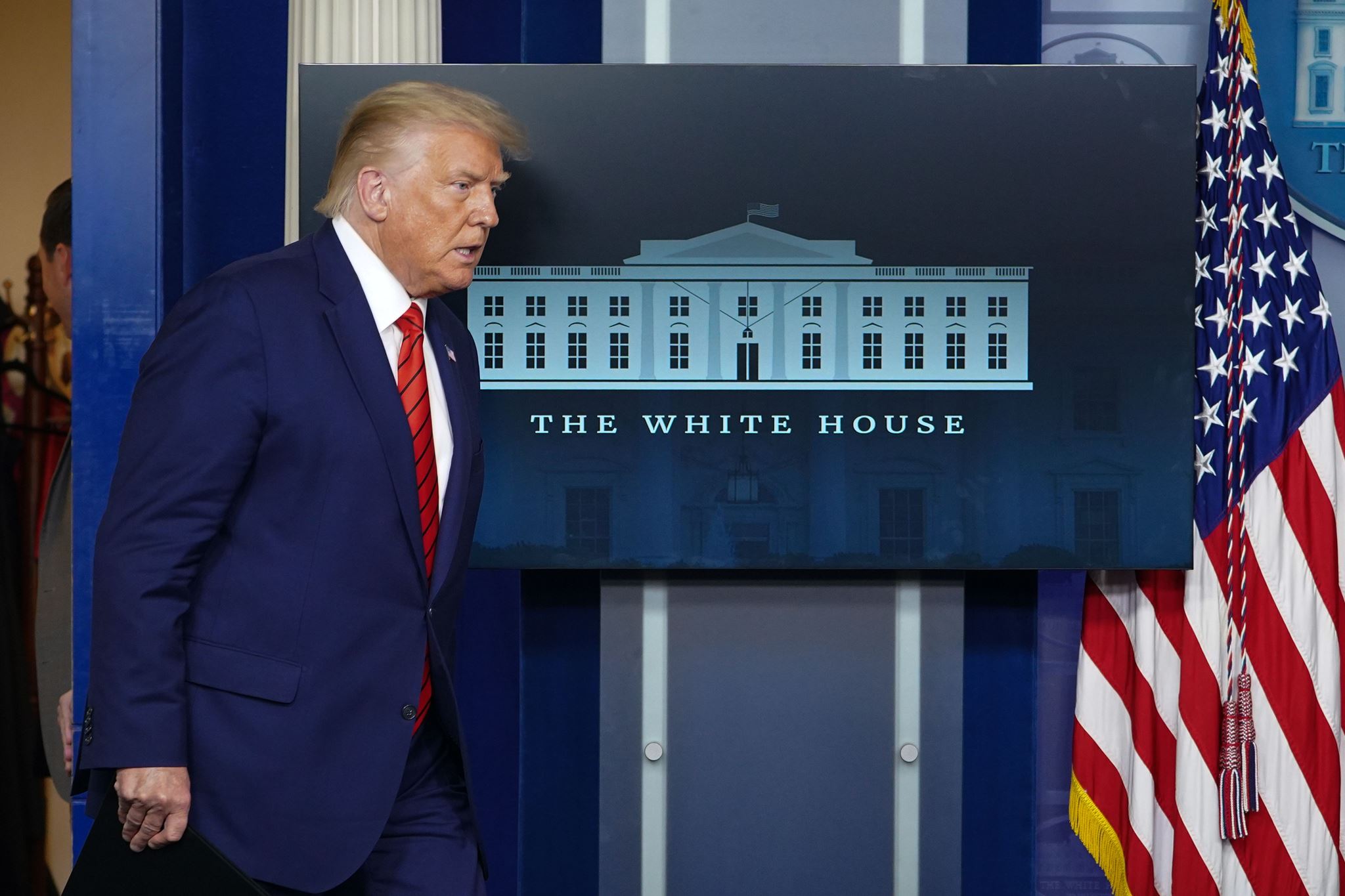 Ο Donald Trump αποκάλεσε "losers" και "κορόιδα" τους αμερικανούς πεσόντες στον Α΄ Παγκόσμιο Πόλεμο