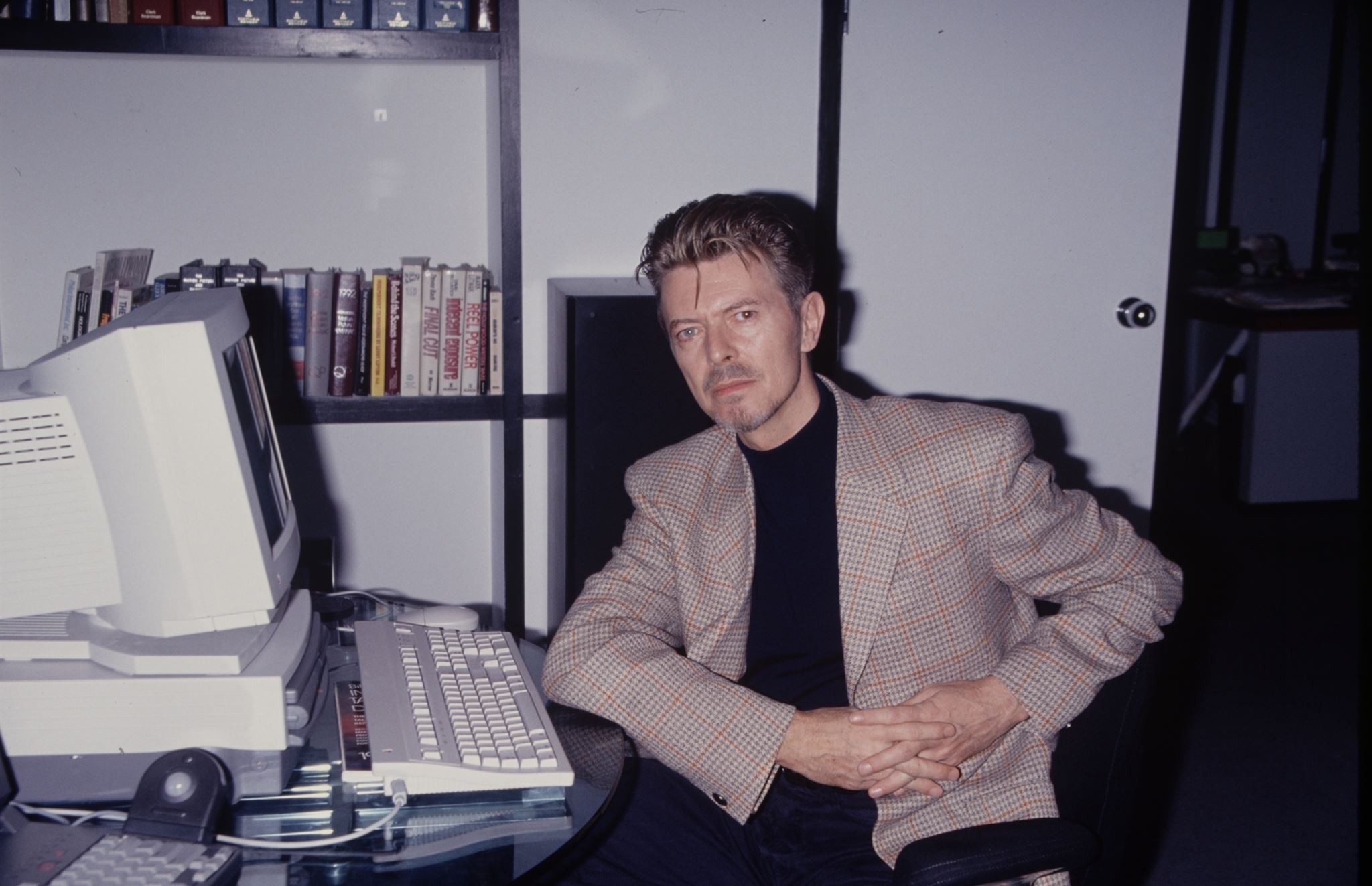 Πώς ο David Bowie καθόριζε τη μόδα