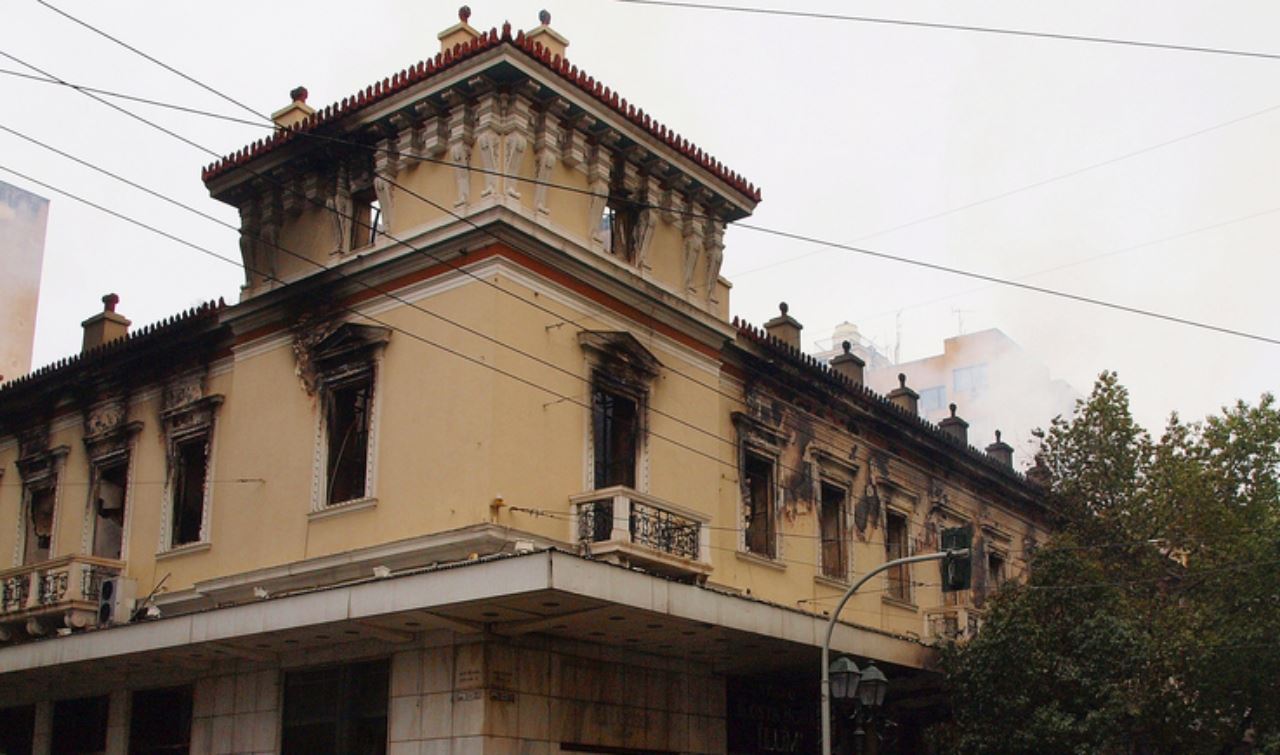 Αττικόν: Τι συμβαίνει με τον ιστορικό κινηματογράφο της Σταδίου 13 χρόνια μετά την καταστροφή