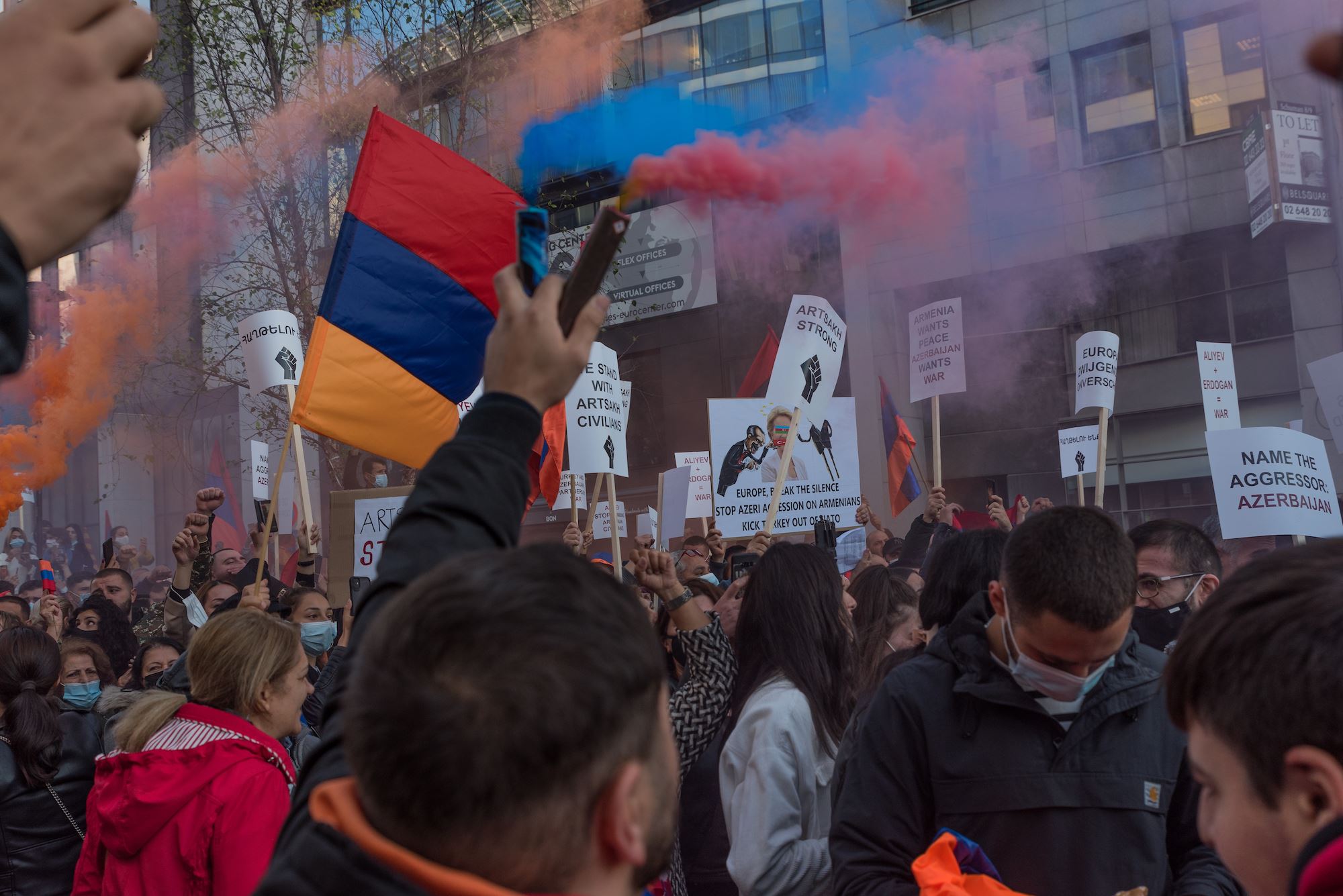 Ο πόλεμος μαίνεται στο Ναγκόρνο Καραμπάχ
