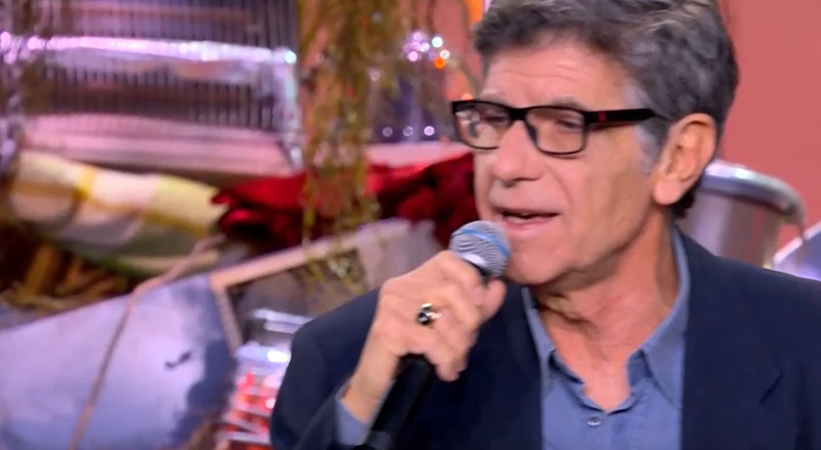 Ο Γιάννης Μπέζος είπε κάτι πολύ σωστό για τις γυναικοκτονίες (video)